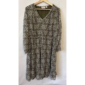Belle Boho Kim Gravel Olive Green Animal‎ Print V-Neck Tiered Midi Dress LP
